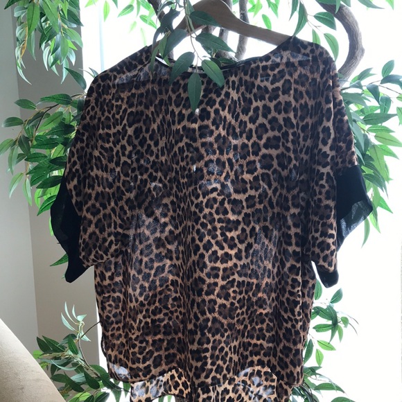 Zara Tops - Animal print blouse from brand name ZARA